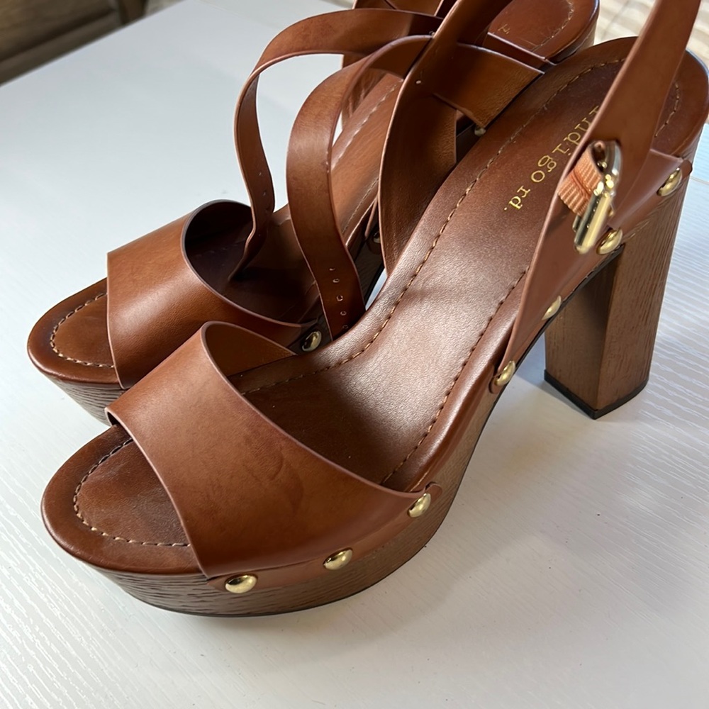 Platform heels